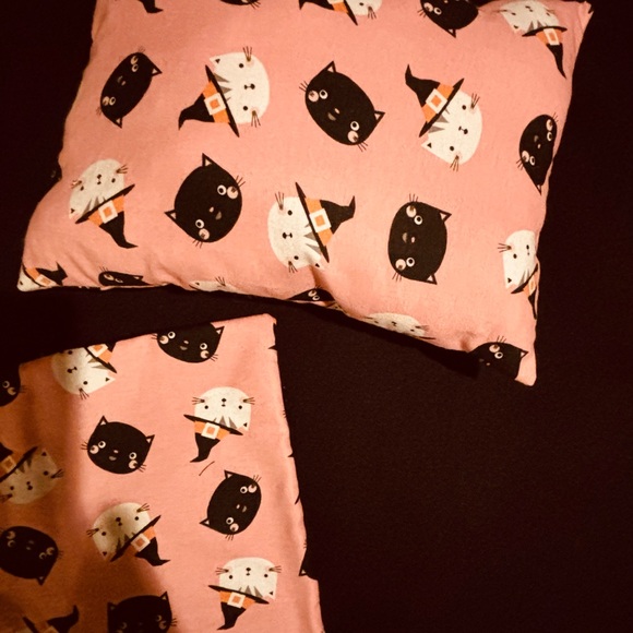 Halloween Cat Blanket Pillow Set 29”x32” - Picture 4 of 4